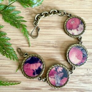 Vintage Tin Bracelet- Under Resin Link Style In Antique Brass Old Roses
