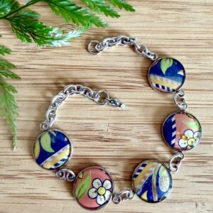 Vintage Tin Bracelet Under Resin Link Style - Navy & Coral Floral