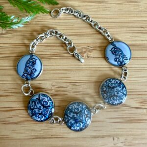 Vintage Tin Bracelet Under Resin Link Style -Blue Paisley